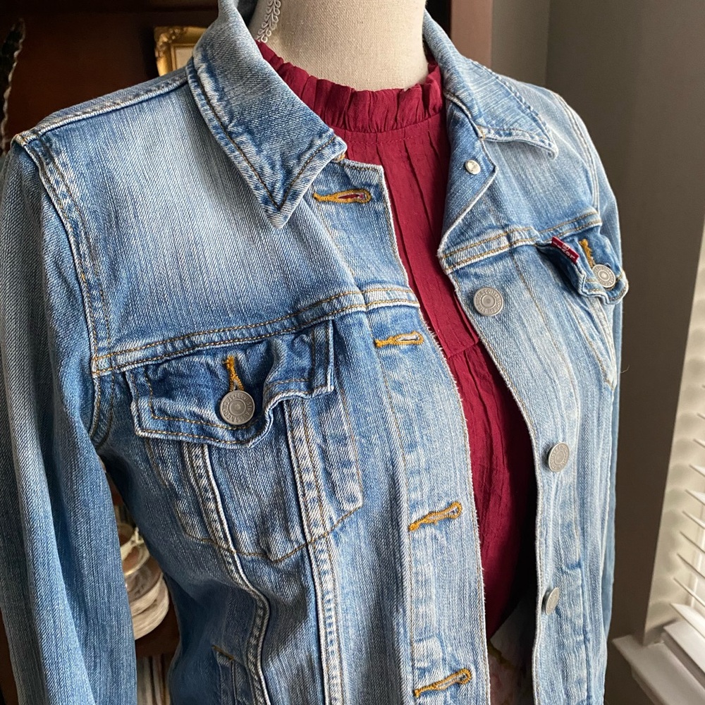 Vintage Levi's Blue Jean Jacket Classic Denim Style Size M